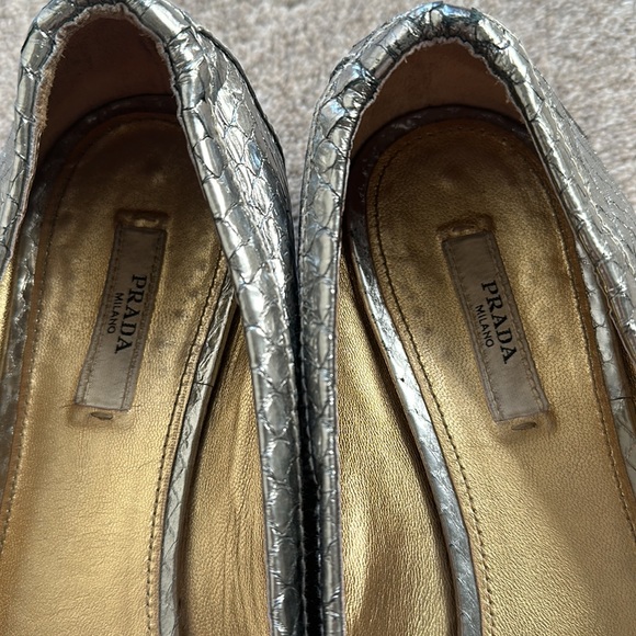 Prada kitten heel loafers size 41 - Picture 2 of 9